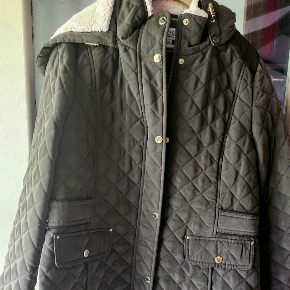 Green criss cross jacket